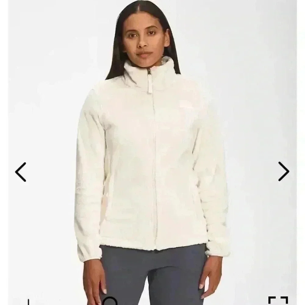The north face white fuzzy osito jacket in size medium